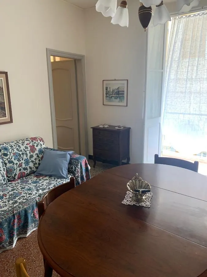 Americhe Apartment 东塞斯特里 0*,  意大利